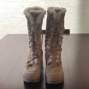 Report suede and fur boots